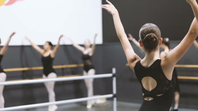 Video preview image (high-definition) for What is Ballet?